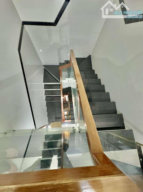 Hẻm kinh doanh 8m thông- 64m2 - 4 tầng thiết bị cao cấp giảm 3 tỷ hơn 6 tỷ tý - 1