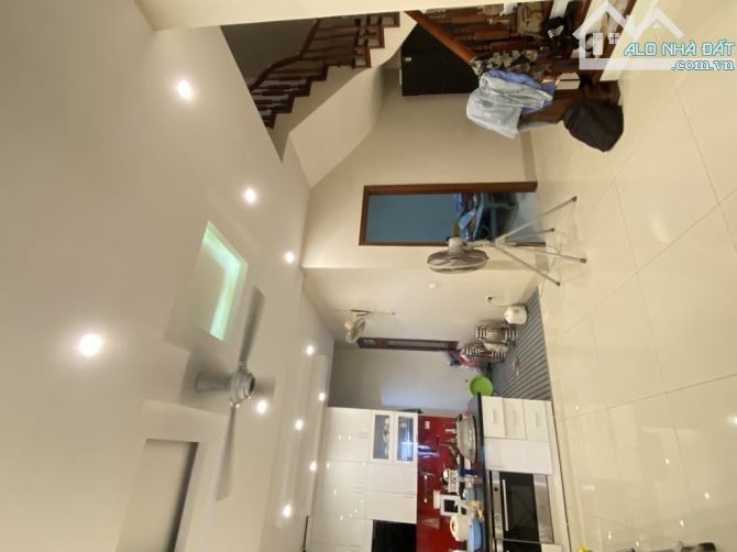 Thạch Bàn Ngọc Trì_140m X 3 Tầng- Kinh Doanh Ngõ Thông Ô Tô Tránh- Nhà Đẹp Nội Thất Tốt - 1