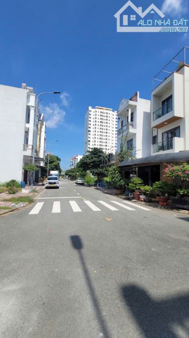 Bán đất ngang 5m, Dĩ An 2km, p.Tân Đông Hiệp, Tp.Dĩ An chỉ 2,85 tỉ TL M7375 - 1