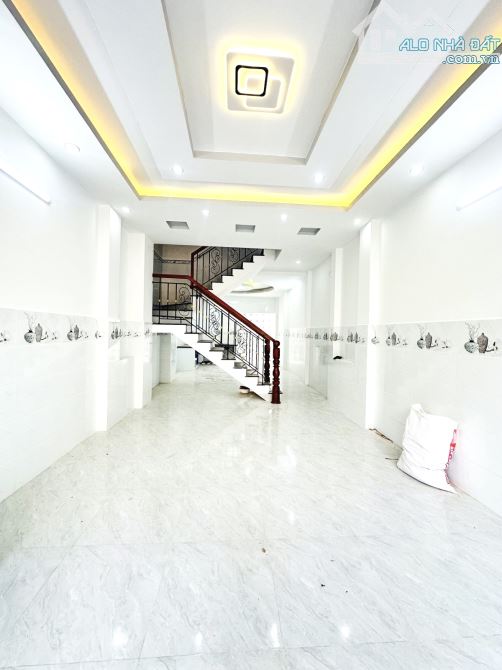 TÂN PHÚ, ĐƯỜNG 5M THÔNG, 3 TẦNG, CẠNH NGUYỄN SƠN, 63M2, NHỈNH 6 TỶ - 1
