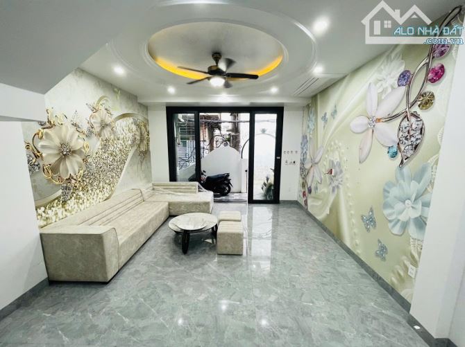 Bán nhà 3 tầng đl gốc dân Hồ Sen, Lê Chân 52m giá chỉ 3,x tỷ - 1