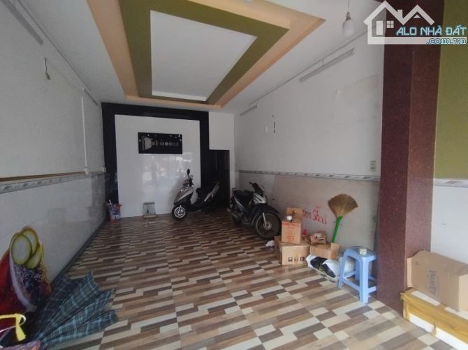 Cần cho thuê mặt bằng đường Phạm Văn Thuận, giá phù hợp - 1