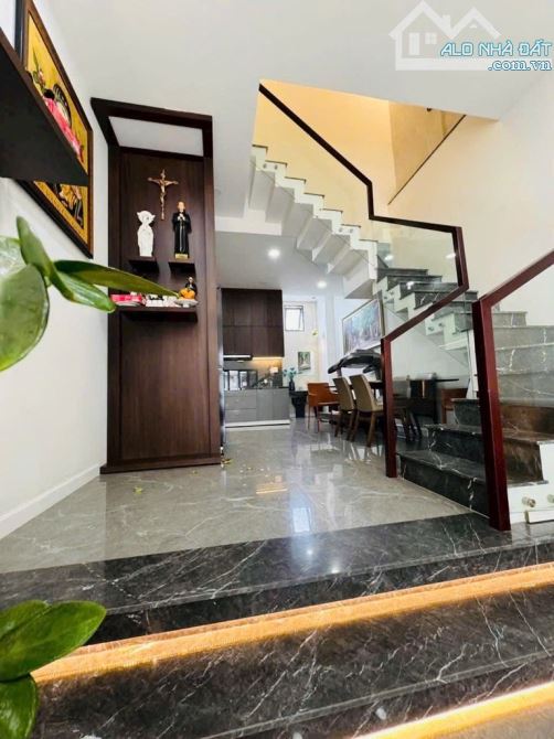 KHU BÀU CÁT -HẼM Ô TÔ THÔNG -PHẠM PHÚ THỨ-P.11- TÂN BÌNH- DT:4.1*13M – 8 TỶ 5 - 1