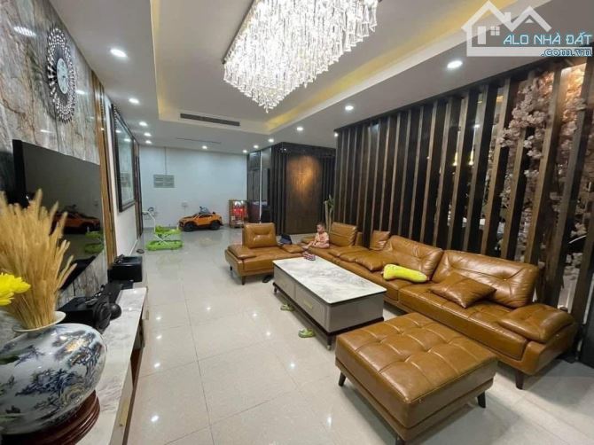 GIẢM SÂU 200TRIỆU CẦN BÁN NHÀ CƯ SÁ ĐỒNG TIẾN Q10 (66m2). GIÁ 5TỶ790. - 1