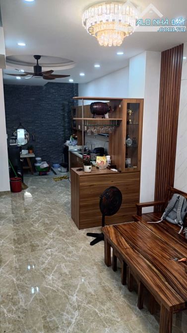 Bán căn nhà gần biển Phạm Văn Đồng Bắc Nha Trang - 1