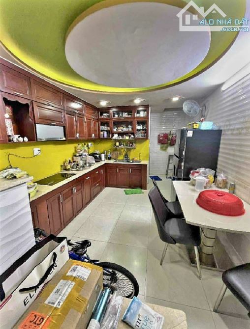 Bán nhà 60m2 Phan Văn Khỏe 5 tầng đẹp lung linh, hẻm xe hơi sát mặt tiền 8 tỷ. - 1