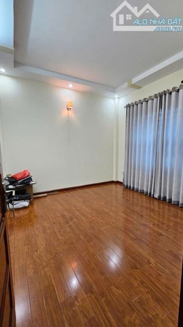 NHÀ LÔ GÓC TRẦN QUỐC HOÀN 45m 6 TẦNG PHÂN LÔ Ô TÔ NGÕ THÔNG TRUNG TÂM CẦU GIẤY 19,5 TỶ - 1