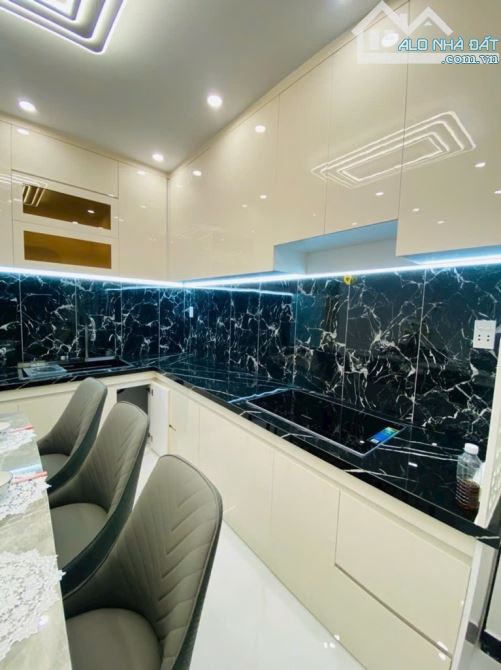 CĂN HIẾM NHÀ MỚI HOÀN THIỆN, SIÊU ĐẸP, TẶNG NỘI THẤT CAO CẤP, NGANG 5M HIẾM CÓ - 1