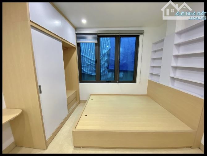 Bán nhà phố Cổ Nhuế, gần nhiều trường học, 42m², 5 tầng, Giá 7.6 Tỷ - 1