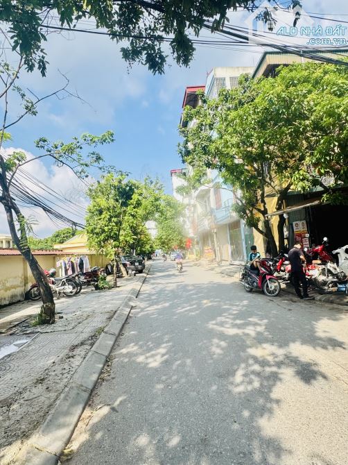 PHÂN LÔ - Ô TÔ TRÁNH - NGÕ THÔNG BÀN CỜ  Ở, LÀM VĂN PHÒNG HAY KINH DOANH ĐỀU ĐỈNH - 1