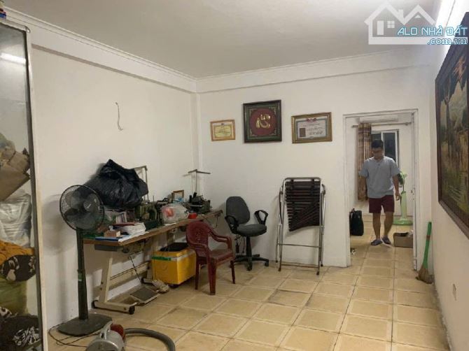 NHÀ ĐẸP 5 TẦNG  Ở PHỐ ĐỨC GIANG DT45M - 1