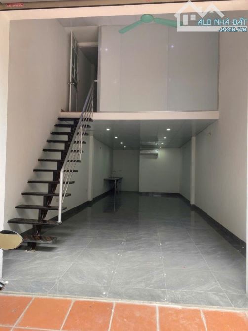 BÁN NHÀ LIỀN KỀ CẤP 4 HÀNG BÈ - HÀ ĐÔNG - Ô TÔ TRÁNH - VỈA HÈ - 50M - MT 4M - 1