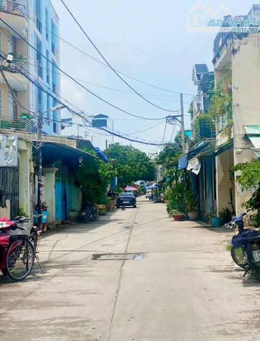 BÁN NHÀ BÌNH TRỊ ĐÔNG 3TẦNG 130M2 HẺM XE HƠI NGỦ TRONG NHÀ NGANG TO 6.5 - GIÁ 10.X TỶ - 1