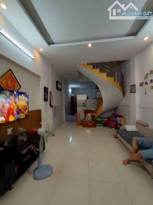 Nhà đẹp Tân Phú-Đường 10M-Giáp Quận 11-Sát MT Nguyễn Văn Vịnh-P.Hiệp Tân-80m2-4x20-4tầng - 1