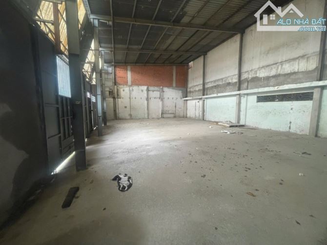 Bán Nhà lô góc 2 Mặt tiền Hẻm Mã Lò gần Hương Lộ 2, 9,6x20m, Cấp 4 - tiện xây, 10,9 tỷ. - 1