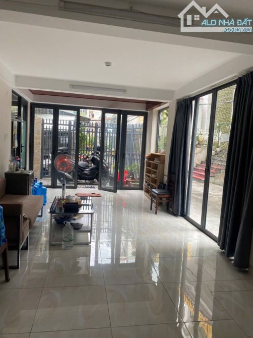 BÁN TÒA KS CĂN HỘ 7 TẦNG HẺM HÙNG VƯƠNG, 6 CĂN HỘ 2 PN, 65,4M2, GIÁ 18 TỶ. CN23.8 - 1