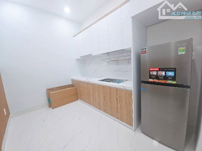 Bán nhà 3 tầng - 25m2 - Lạc Long Quân, Gần chờ Tân Bình - giáp QUận 1o - chỉ 4.05 tỷ - 1