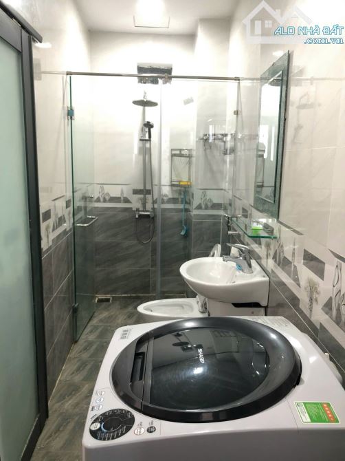 Bán Toà Nhà Căn Hộ 7 Tầng Doanh Thu 80 Triệu / Tháng Cách Bãi Tắm 800m Đường Rộng 12m - 12