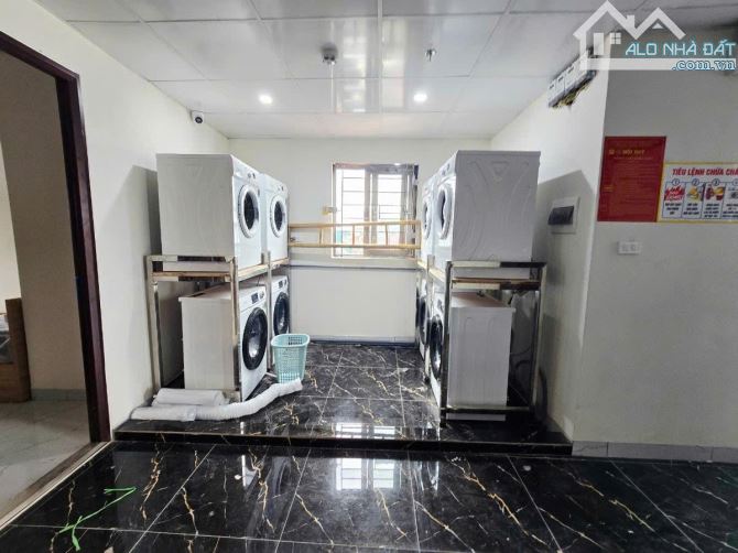 BÁN TÒA CCMN 29 PHÒNG QUAN HOA  CẦU GIẤY 90m MT 6m 7 TẦNG THANG MÁY 27 TỶ - 12