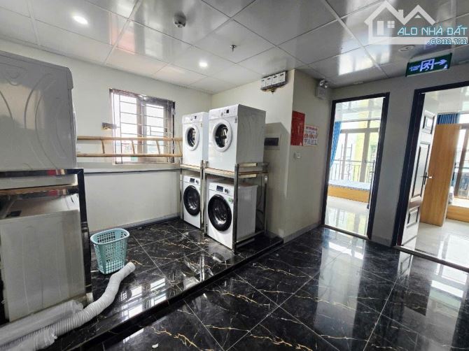 BÁN TÒA CCMN 29 PHÒNG QUAN HOA  CẦU GIẤY 90m MT 6m 7 TẦNG THANG MÁY 27 TỶ - 13