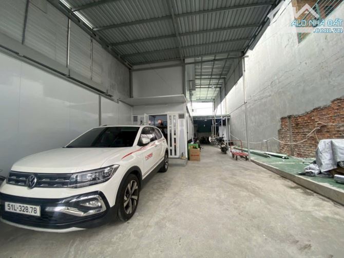 MẶT TIỀN THẠNH XUÂN 22 QUẬN 12 GIÁ RẺ 11.8 tỷ  DIỆN TÍCH 300m2 ( 8 x 38 ) thổ cư 275m2 - 2