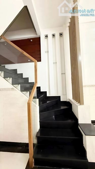 MẶT TIỀN ĐƯỜNG SỐ GÒ XOÀI 4 TẦNG 4M12M Sát BỐN XÃ Chỉ 5.95 TỶ - 2