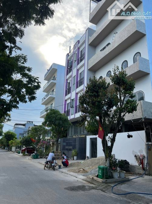 TIN VIP - Bán dãy phòng trọ ngay Đại học FPT, Q.Ngũ Hành Sơn – Làng Đài Học Đà Nẵng –250m2 - 2
