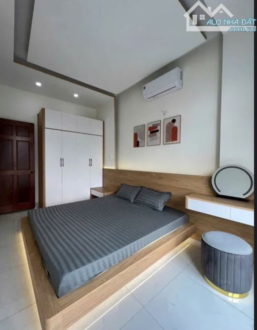 Bán Nhà Góc 2 Mặt Tiền Nguyễn Thị Đặng, 80m², 3 Tầng, Full Nội Thất, Giá 5.68 Tỷ – Q12 - 2
