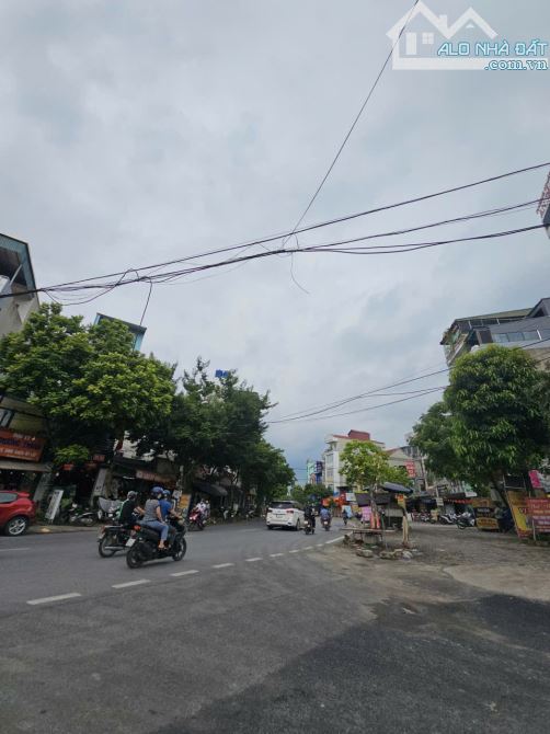 Siêu phẩm hiếm! Toà nhà thang máy 7 tầng tại Mậu Lương, vị trí trung tâm đắc địa - 2