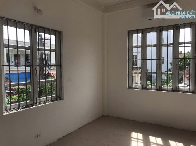 bán nhà 2 tầng dân xây gần vin cổ loa, cách đường dẫn cầu tứ liên 500m - 2