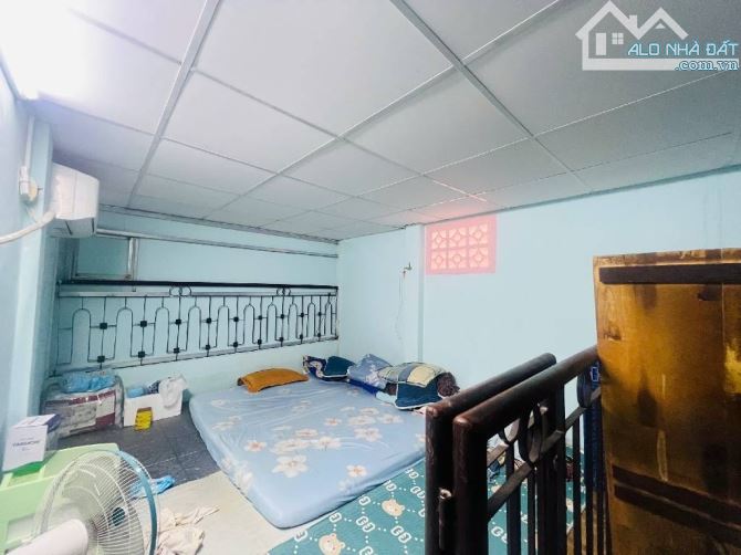 CỰC HIẾM- GÓC 2 MT- DT :72M2- CỘNG HÒA -P4- TÂN BÌNH - 2