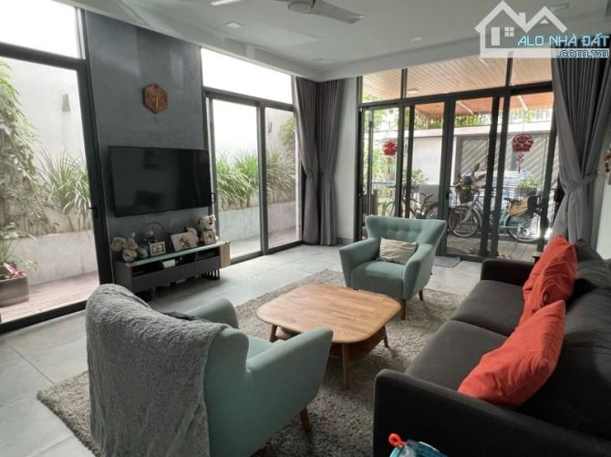 Bán Gấp Biệt Thự Ven Sông Hiệp Bình Chánh 6x26=155m2 Giá 17,5 TỶ - 2