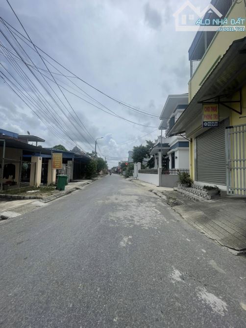 Đất mặt đường Lương Quy, kinh doanh buôn bán thuận tiện chỉ với 2 tỷ - 2