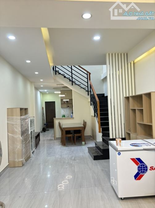 NGANG KHỦNG - 70M2 - 2 TẦNG BTCT - GẦN NGUYỄN KIỆM - GÒ VẤP - NHỈNH 6,5TY - 2