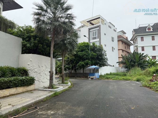 BÁN ĐẤT TML HUY HOÀNG 15x20 HƯỚNG ĐÔNG-NAM 200TR/M2 - 2