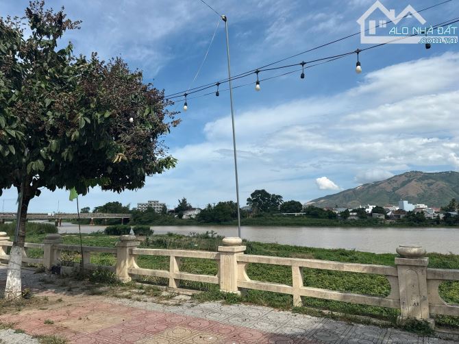 Bán lô 90m2 - 3 tỷ 350 -  đất Mặt Tiền Bờ Kè Thị Trấn Diên Khánh -  Khánh Hòa - 2