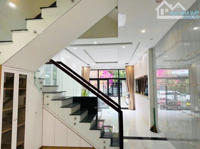 NHÀ 4 TẦNG MẶT TIỀN NGUYỄN HUY TỰ GẦN BIỂN GIÁ TỐT - 2