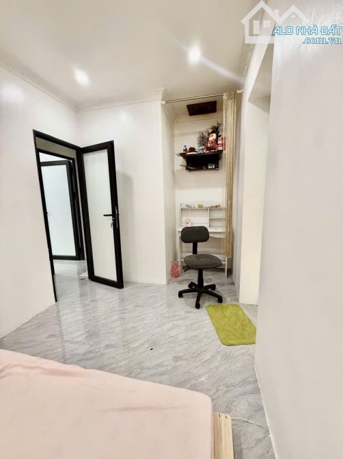 Bán nhà Bạch Đằng, dân xây 2 tầng, 26m2, 4.48 tỷ - 2
