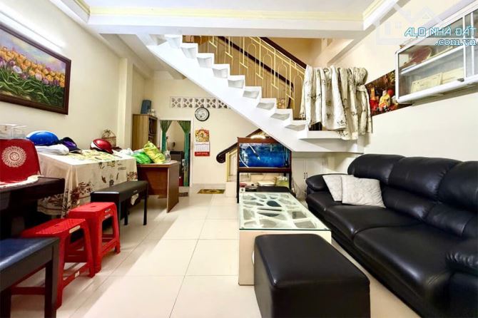 Bán nhà Phan Xích Long Phường 2 Phú Nhuận, 4.4m x 12m 3 Tầng, 3 phòng - Giá 9.7 tỷ TL - 2