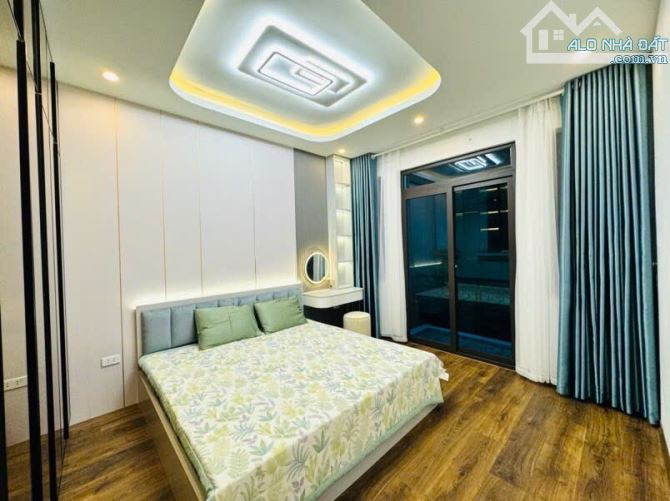 TÂY SƠN-VIEW HỒ-PHÂN LÔ-Ô TÔ ĐỖ CỬA-FULL NỘI THẤT-DT 30, NHỈNH 7 TỶ - 2
