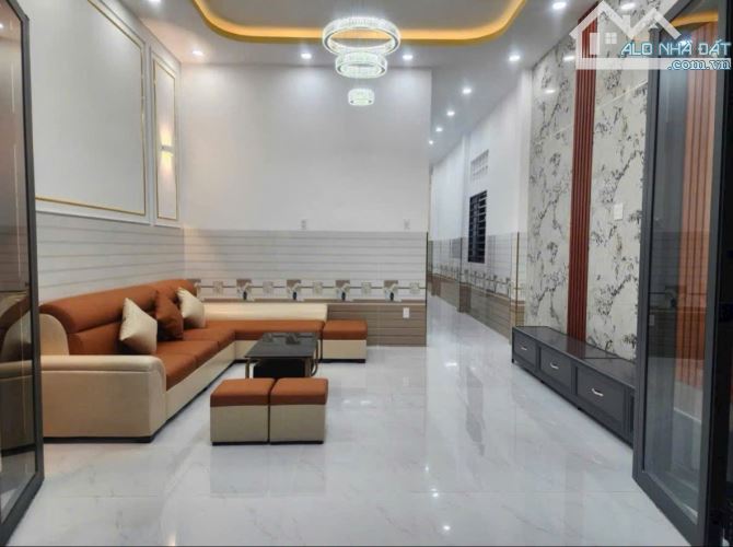 Ông bà về quê nên bán căn nhà 71m2 ở Xã Tân Hiệp - Hóc Môn giá 755 triệu. - 2