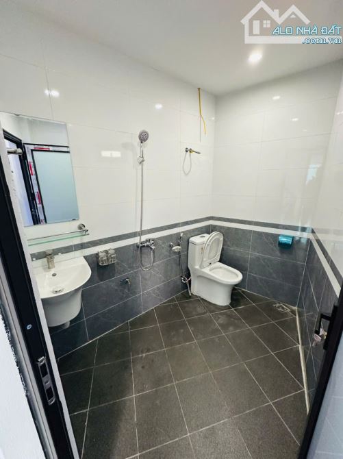 Bá,n Nhà Xây Độc Lập Kim Chung - Hoài Đức, 33.2m2*5Tầng, Mặt đường 6m ôtô tránh kinh doanh - 2