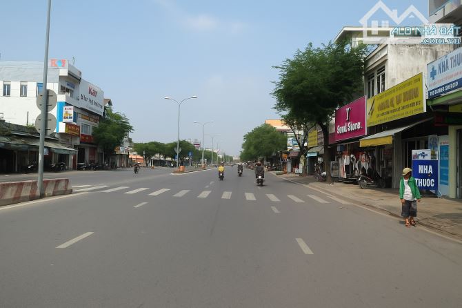 Ô TÔ QUAY ĐẦU CÁCH LÊ TRỌNG TẤN 18M, TÂN PHÚ, DT 93.1 M2 , GIÁ  CHỈ 7.5 TỶ. - 2