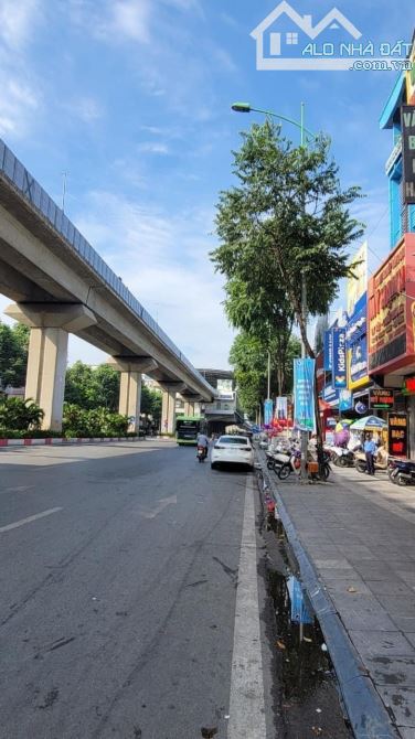 💥 BÁC HỌ CẦN THANH KHOẢN NHANH CĂN NHÀ XÂY TÂM HUYẾT CẠNH GA TÀU ĐIỆN LA KHÊ  Ô TÔ TRÁNH - 2