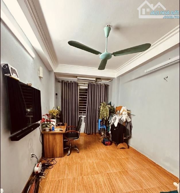 Hoa Hậu PHƯƠNG LIỆT-HƠN 6 TỶ- 45m2-NỞ HẬU-NGÕ THÔNG - 2