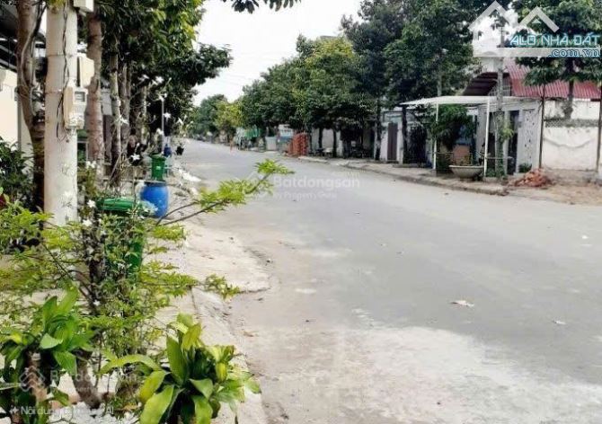 CÒN MỖI 1 LÔ SAU LƯNG CHỢ ĐẦU MỐI,4,5 TỶ 120M - 2