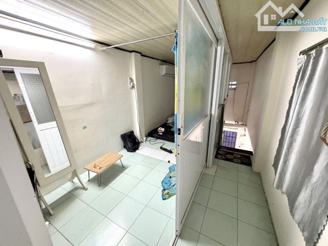 Nhà Ngon Phú Nhuận 3 tầng 2PN1WC Chỉ 2.9 Tỷ TL - 2
