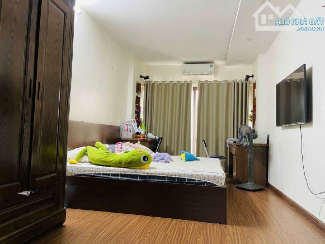 Nhà Cầu Giấy 35m², 6 tầng hiện đại, 2 mặt thoáng – Vị trí trung tâm, giá 8,2 tỷ - 2