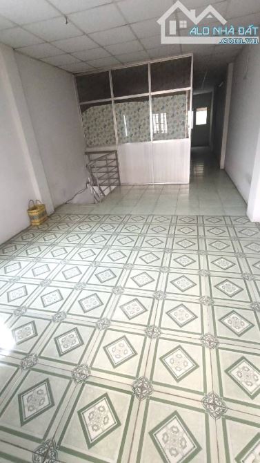 CHỈ HƠN 4 TỶ XÍU- MÃ LÒ - 62M2 - 2 TẦNG-3PN- HXH - GIÁP KHU TÊN LỬA - 2