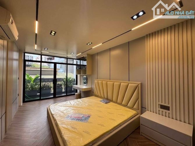 Bán nhà Ngoại Giao Đoàn, 38m x 5 tầng thang máy, ô tô đỗ trong nhà, gần công viên - 2